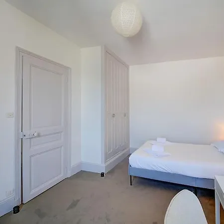 L'hoya - Quartier Prebendes Tours